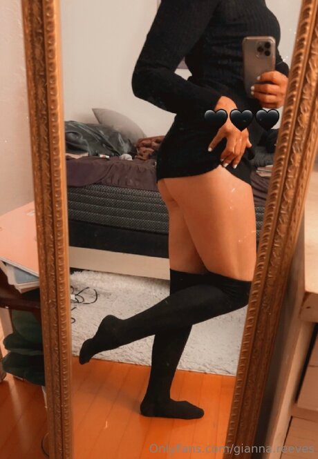 Gianna Reeves étoile image