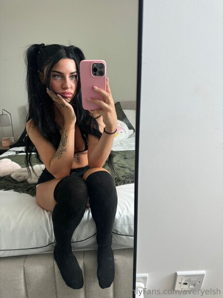 Averyelsh actriz desnuda fotos