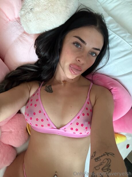 Averyelsh modelo desnudos archivo