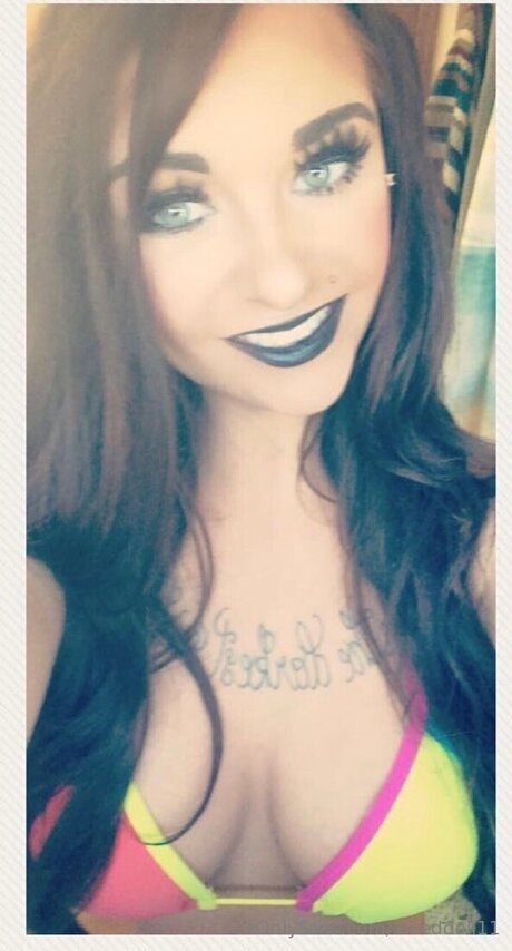 Inkeddoll11 star pornographique photo