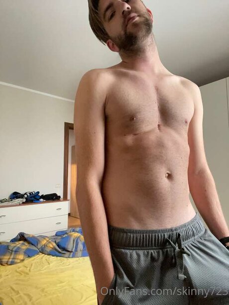 Skinny723 modèle de haute qualité galeries