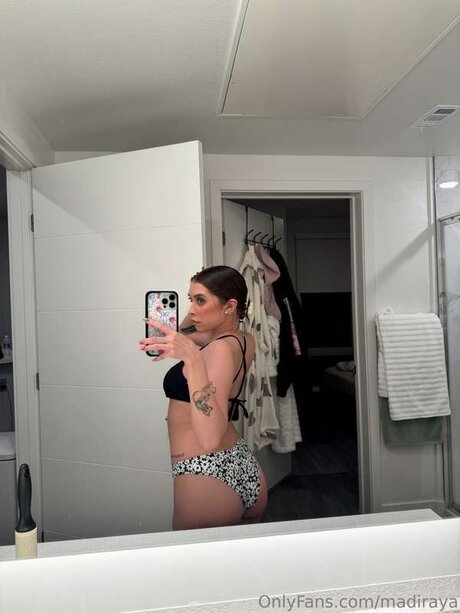 Laylarayaa star pornographique archive