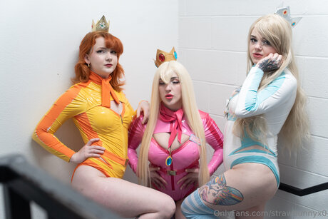 Strawbunnyx0 bonita actriz archivo