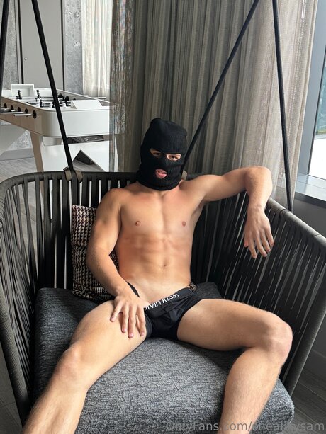 OnlyFans gothique trans hd parfaite photo