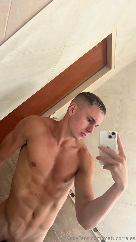 Sauna gay onlyfans desnudo pornografico imagen