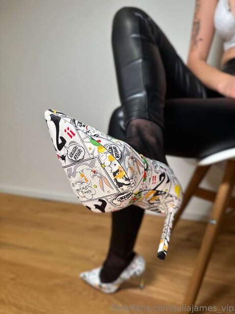 Juliajames Vip star du porno chaud archive