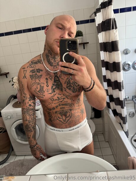 Mikeyboy95 beautiful model pics