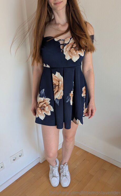 Littlemisslavender modelo desnudo galería