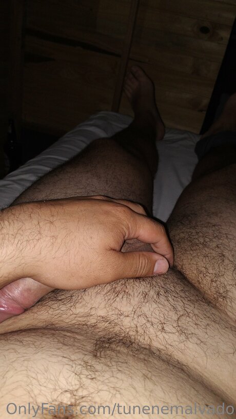 Tunenemalvado naked actress photos