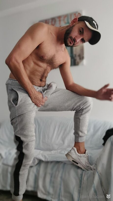 Aleklucian nice pornstar image