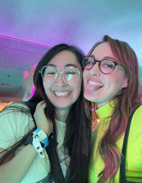 rubia facial onlyfans erótica exclusiva foto