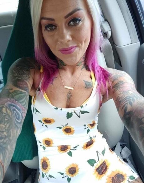 tattooedbarbie86 estrella pornografica galería