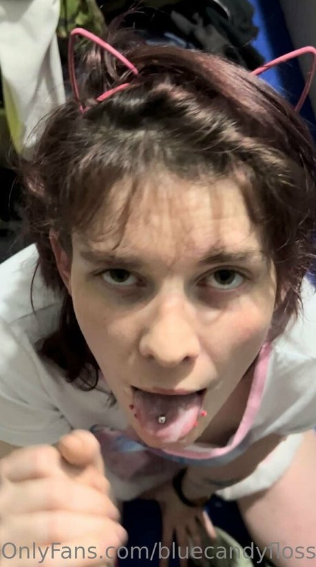 bluecandyfloss star érotique images