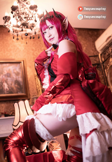 Twoyun modèle nu archive