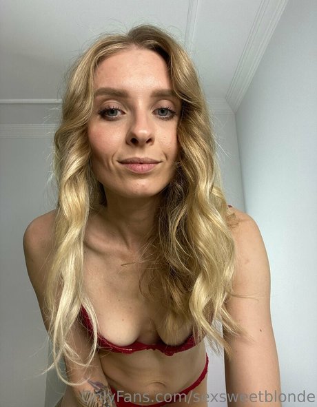 sexsweetblonde modèle parfait des photos