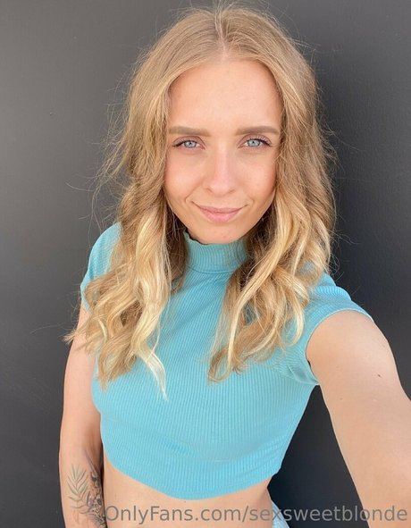 sexsweetblonde modèle sympa photos