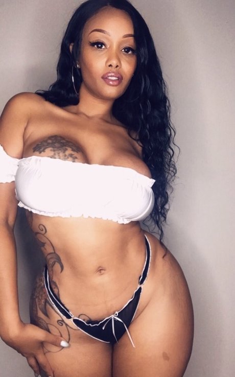 Ms Fernandes25 star du porno de haute qualité archive