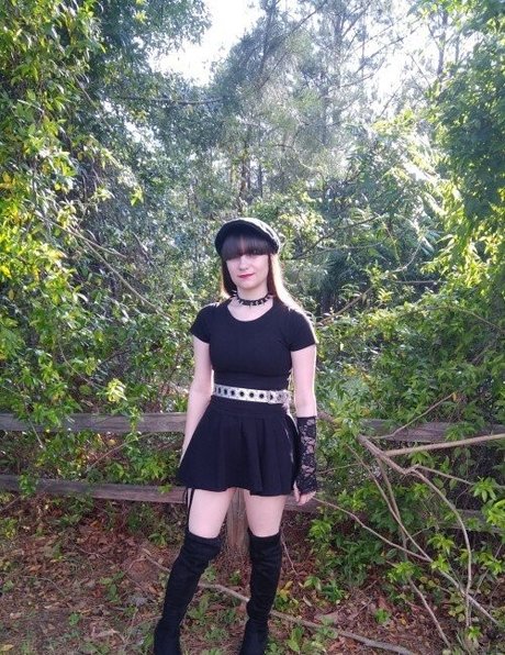 Morbid Mist modèle chaud photo