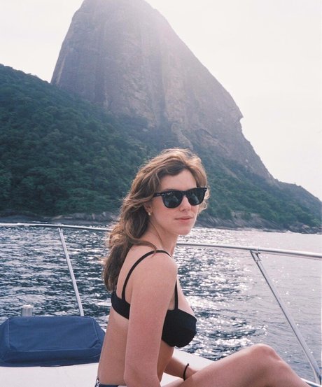 Alice Wegmann naked star img