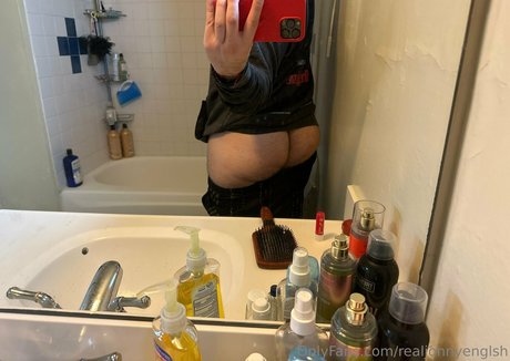 realjonnyenglsh erotic model photo
