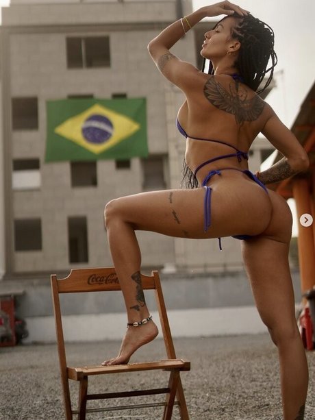 Yeinly Castro étoile photos