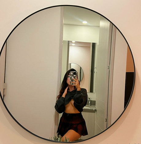 xmiranda99 estrella erótica archivo