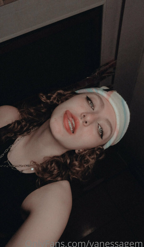vanessagem modèle sexy img