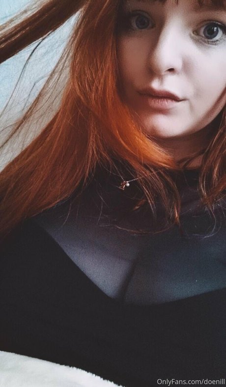 doenill jolie actrice galerie