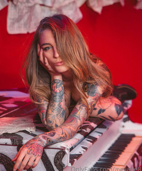 avajane8 pornstar erotic pic
