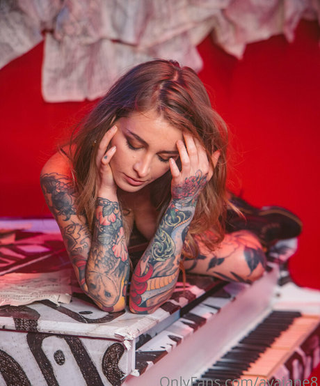 avajane8 art star galleries