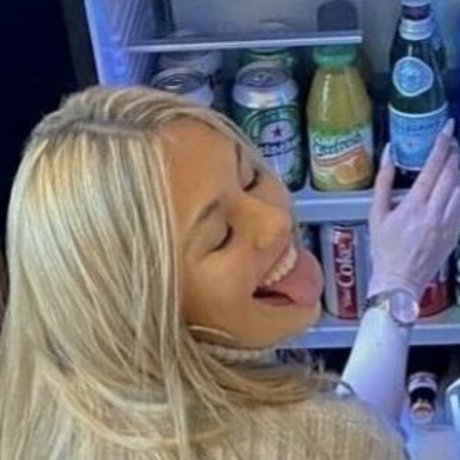 baddieworld estrella porno mejor foto