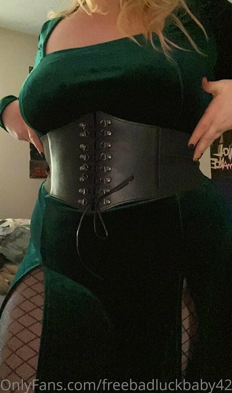 freebadluckbaby420 étoile sexy photo