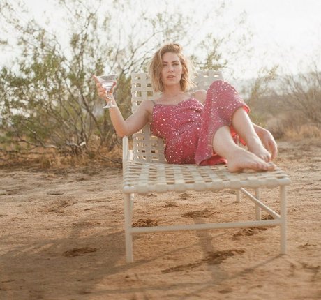 Lauren Bonner arte modelo galerías