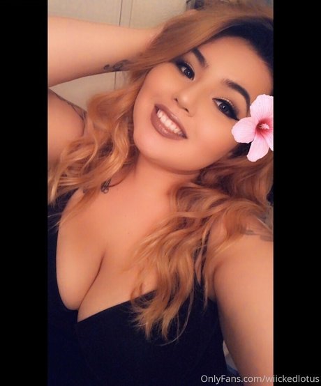 babygiirl45 modelo sexy archivo