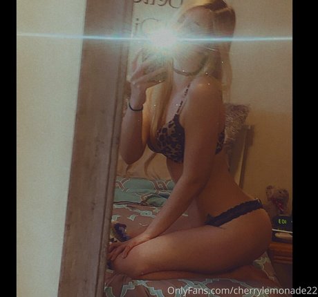 cherrylemonade22 modelo superior archivo