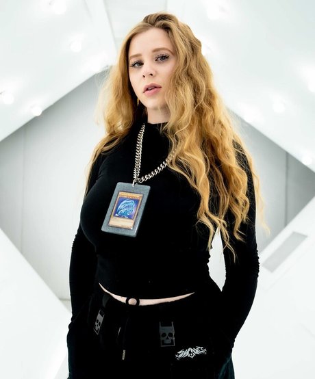 Nena May estrella porno imágenes