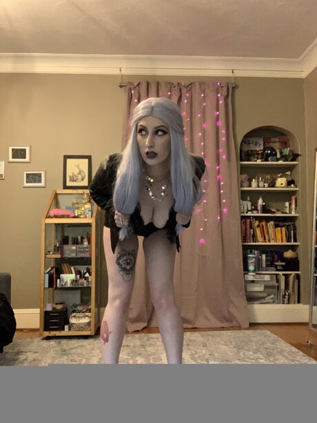 Liliths Jester model erotic photos
