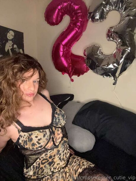 Crossdresser Cutie Vip star du porno des photos