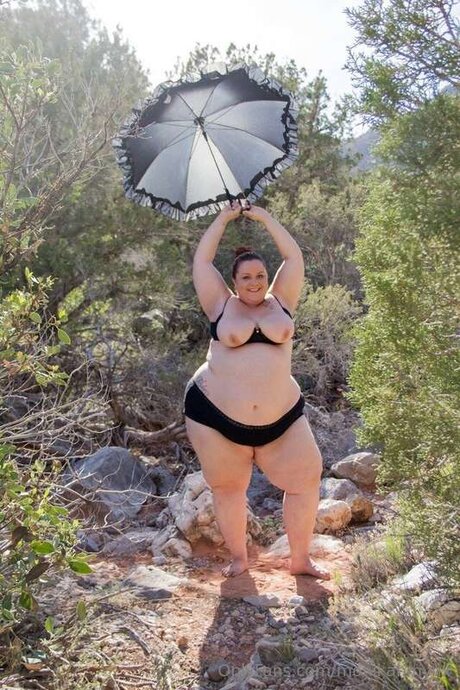 Monikamynx69 modèle de haute qualité galeries