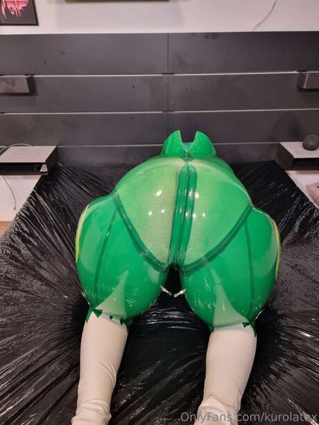 Kurolatex bonita modelo recopilación