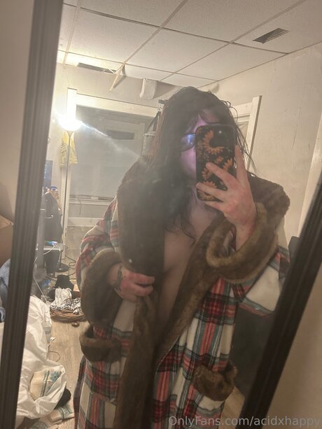 Acidxhappy modelo atractivo imagen