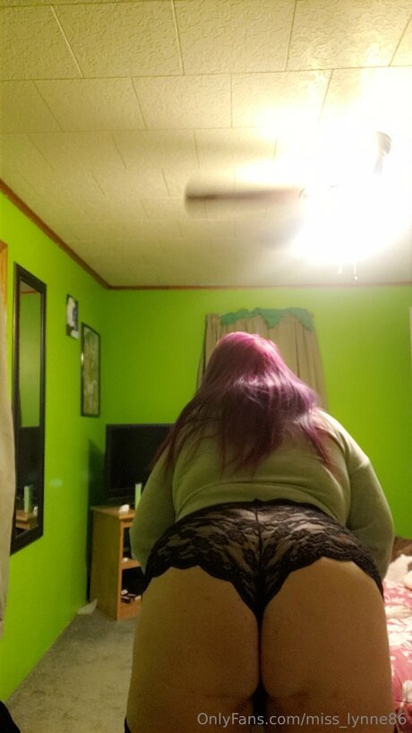 Miss Lynne86 étoile parfaite images