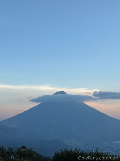 Darli hermosa estrella porno galerías