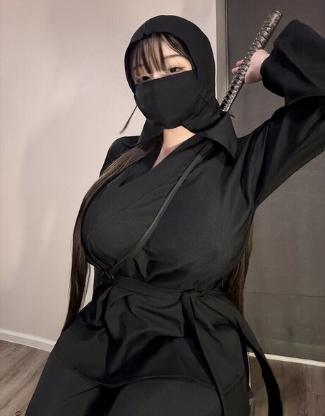 meowmint0 modelo agradable fotos