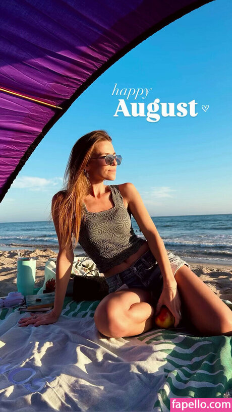 Amymarie Gaertner actriz desnuda fotos