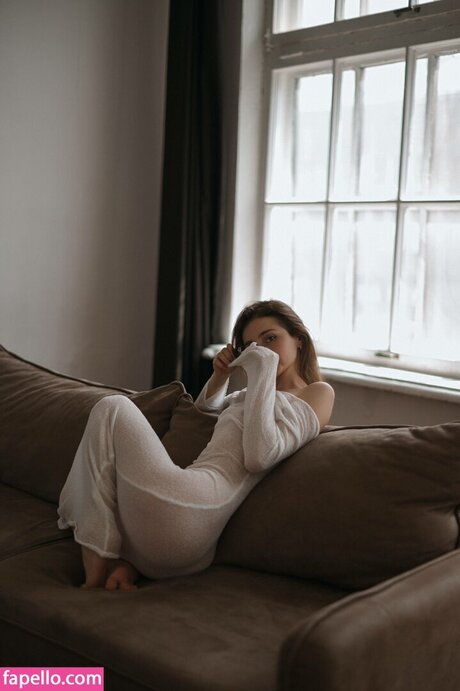 nesegodnyai estrella sexy fotos