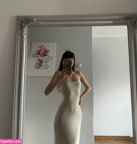 nesegodnyai actrice exclusive img