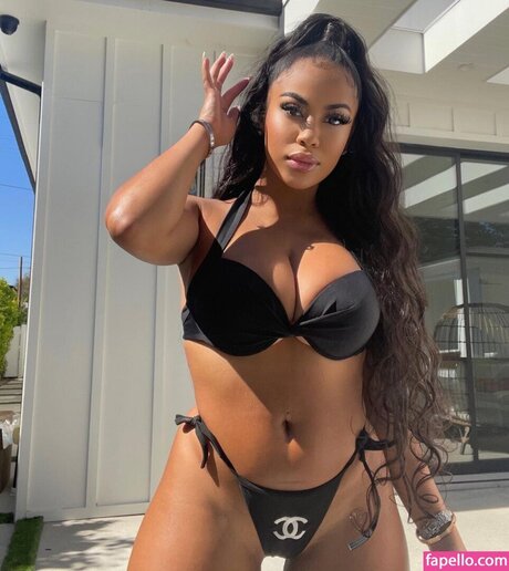 Yasmin Elopez pornstar hot pictures