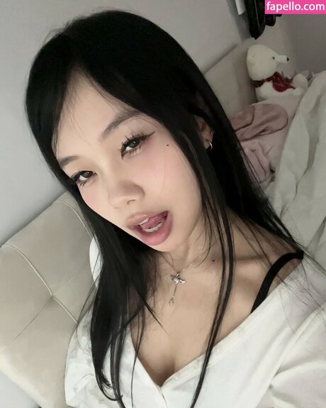 iloveukitty_ modelo desnudos galerías