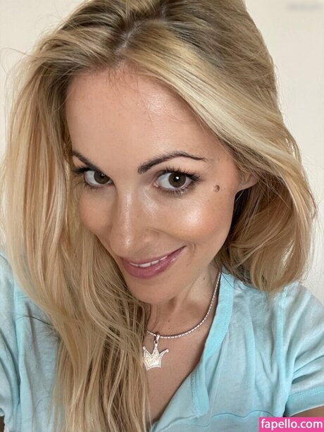 Andrea Kaiser estrella bonita imágenes